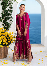 Elegant with a bold touch. This Kaftan dress features a rich burgundy tone that instantly gives a classy impression. The Caftan silhouette is Luxury, falls sleekly on the body, and still looks effortless for a sophisticated evening look.