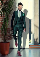 Best Bespoke Men's Suiting Brand Farmington Hills Michigan MI USA Luxury Men Suits for any Occasion