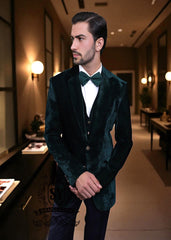 Tuxedo suit for Best Friends Wedding Baltimore Maryland USA Stylish Velvet Tuxedo Suits Men's Tuxedo Suits Smart & Stylish Formal Wear