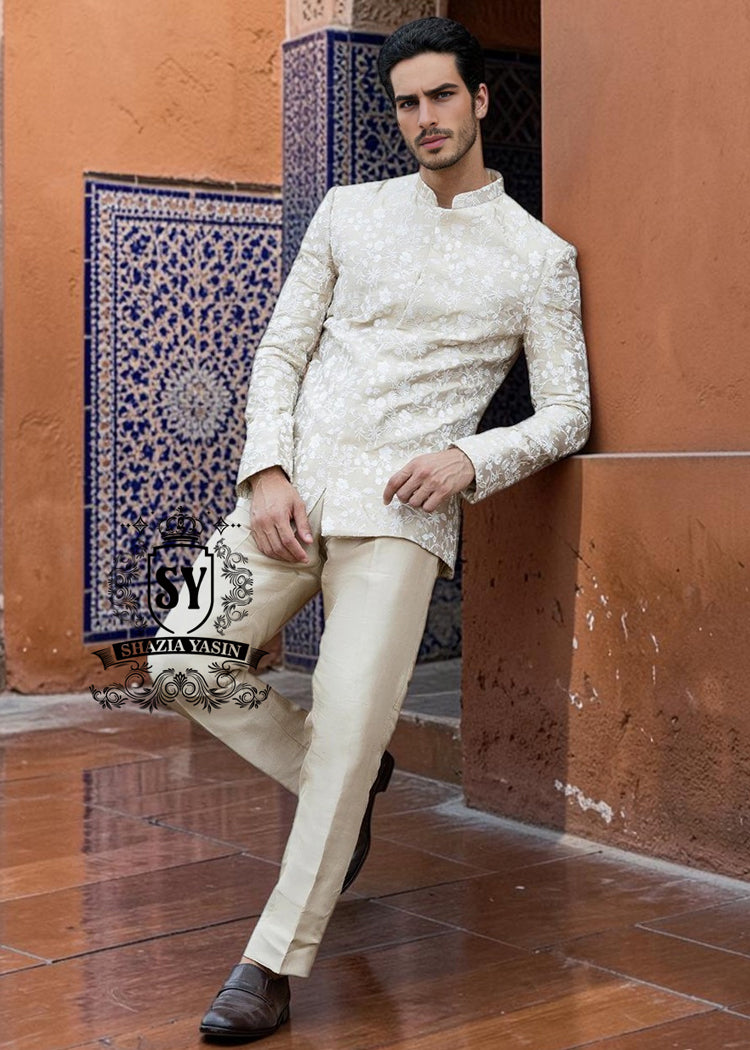 Impress everyone on your big day with a unique Dutch White Prince Coat. The perfect choice for the groom who values ​​elegance and originality. Dutch White is a new classic that will highlight your unique style.
