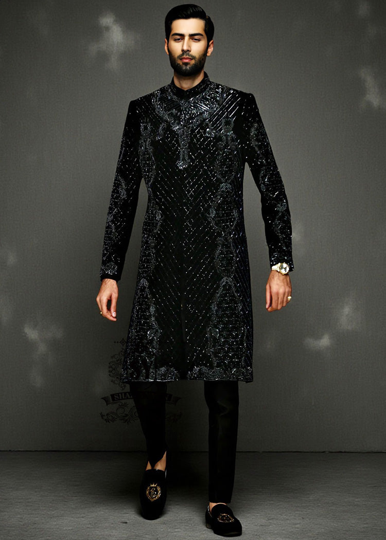 With its subtle sheen and textured embroidery, the sherwani is ideal for nikah ceremonies, intimate wedding receptions, and engagement dinners, especially on spring and autumn evenings.