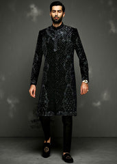 With its subtle sheen and textured embroidery, the sherwani is ideal for nikah ceremonies, intimate wedding receptions, and engagement dinners, especially on spring and autumn evenings.