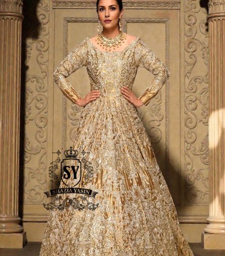 Heavy Bridal Luxury Wear for Wedding Rochester New York USA Golden Bridal Gown with long trails