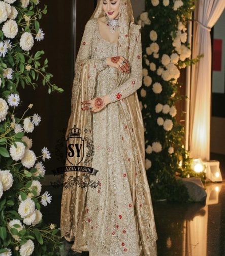 A Pishwas Dress that shimmers like a quiet celebration, made to illuminate your walk down the aisle and wrap every step in a soft, radiant glow. Luxury Lehenga Crafted with meticulous detail, it turns the calm magic of winter into a moment of pure brilliance.