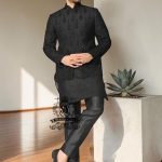 Discover the pleasure of a prince coat that truly fits you. Perfect for the contemporary groom who wants to make an impact.