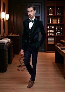 Tuxedo suit for Best Friends Wedding Baltimore Maryland USA Stylish Velvet Tuxedo Suits Men's Tuxedo Suits Smart & Stylish Formal Wear